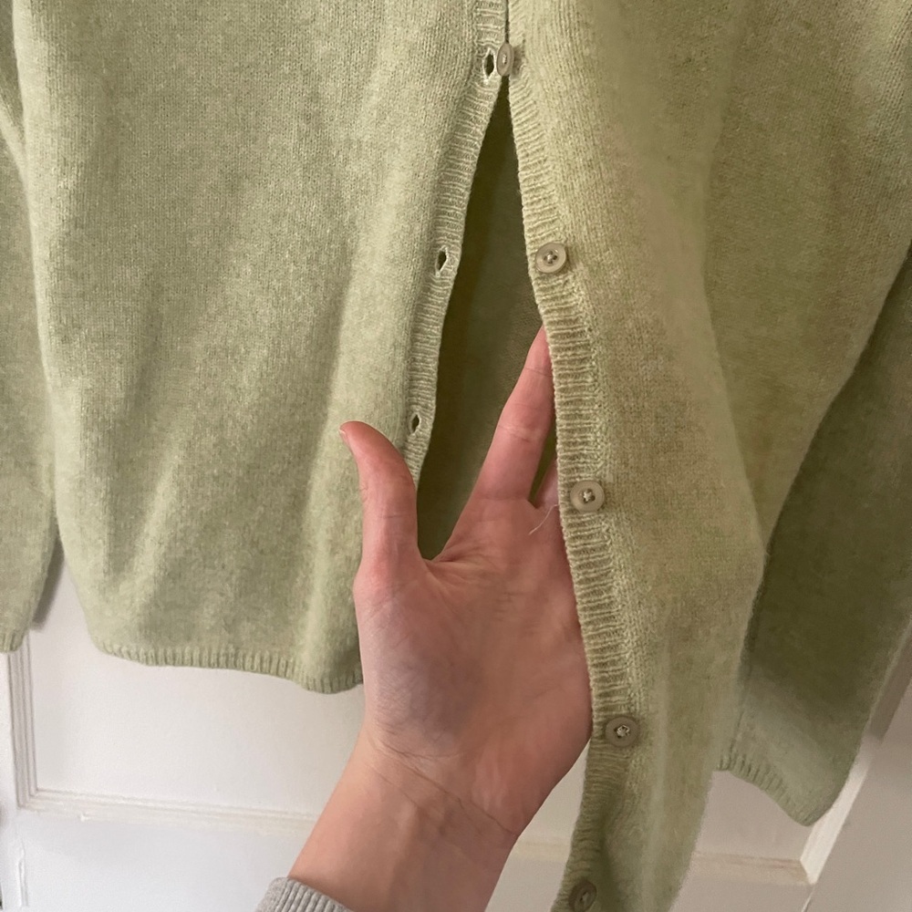 Vintage Old Navy 100% lambs wool light green button cardigan woman’s large - Picture 5 of 7